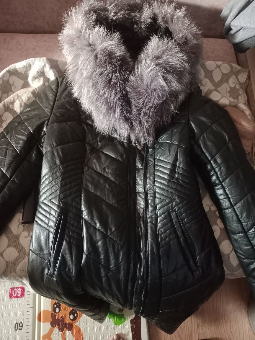 Продам кожанный куртка