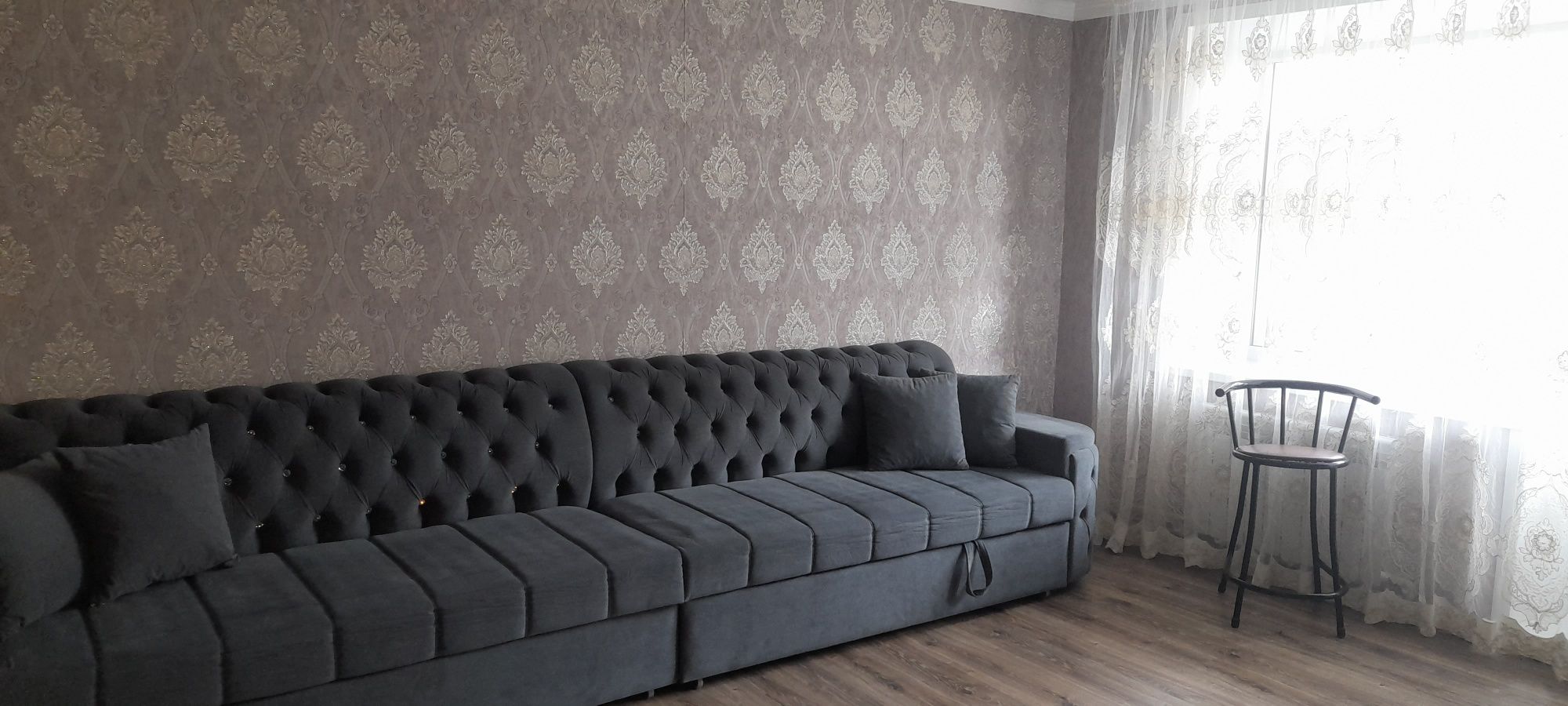 Сдам 3 квартиру  25 000 суткии