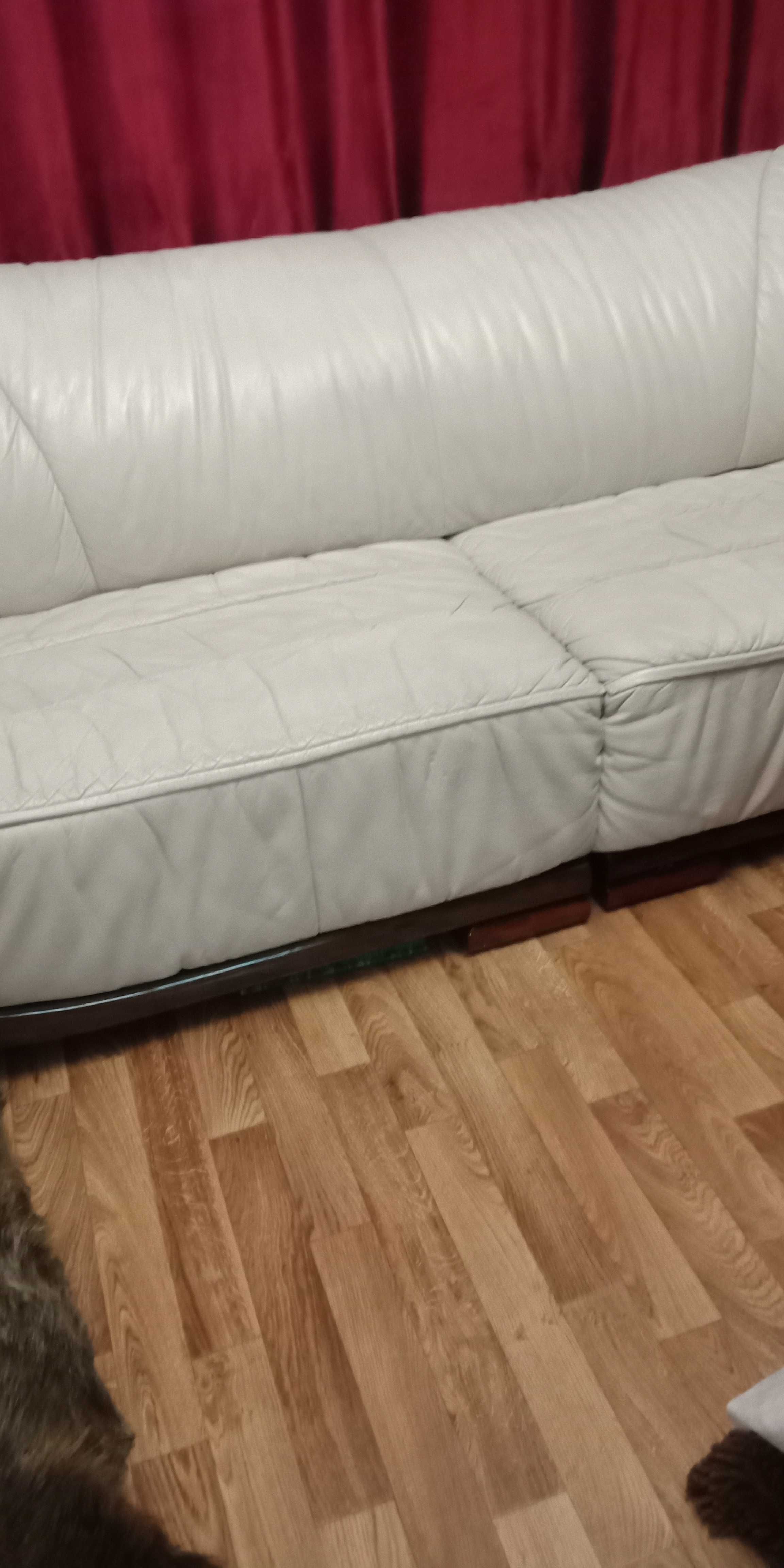 Продам шикарный кожаный диван
