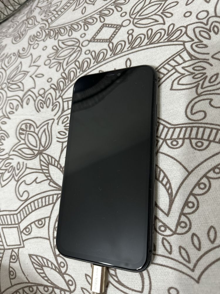 Iphone 11 продам