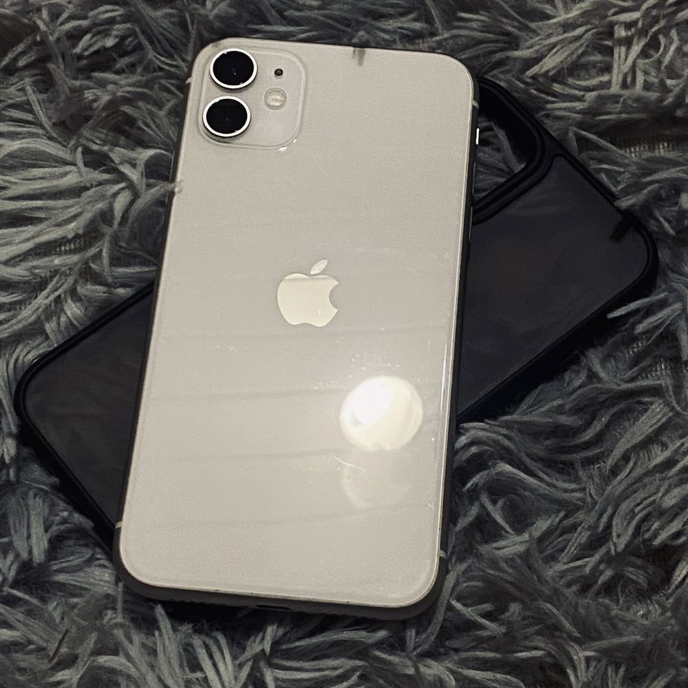 iPhone 11 128gb белый