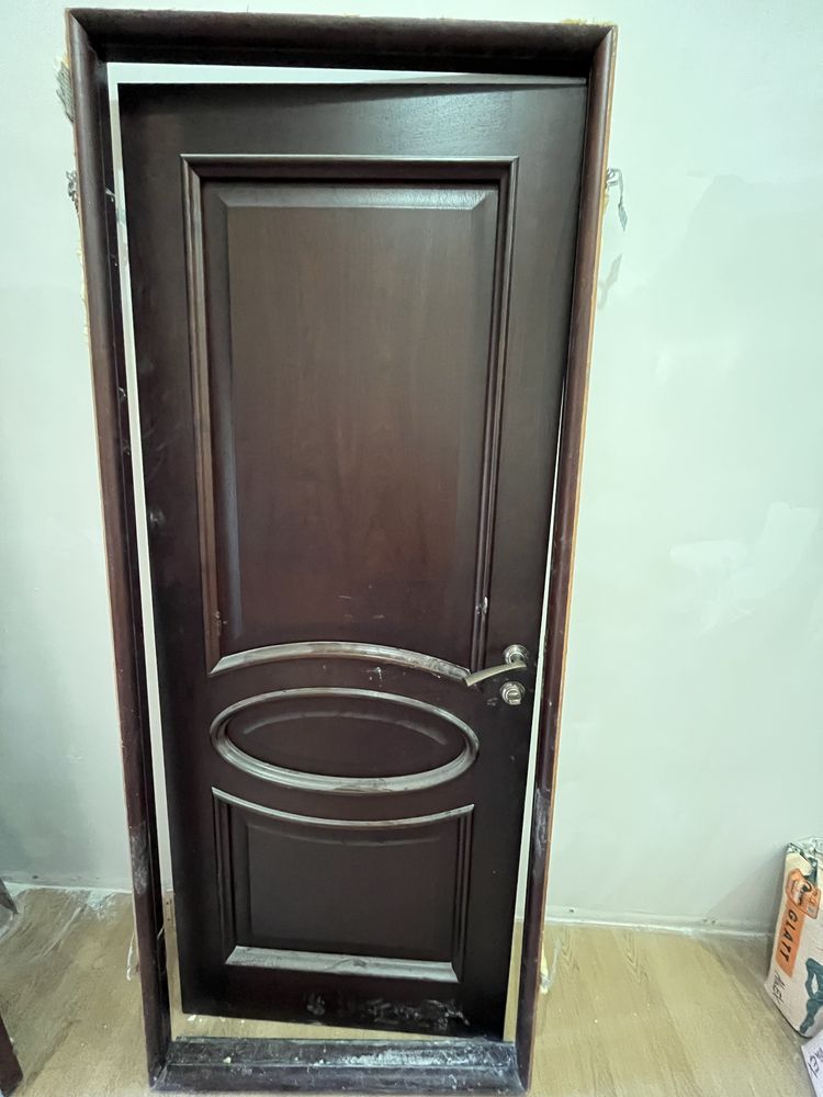 Продам межкомнатные деревянные двери бу.