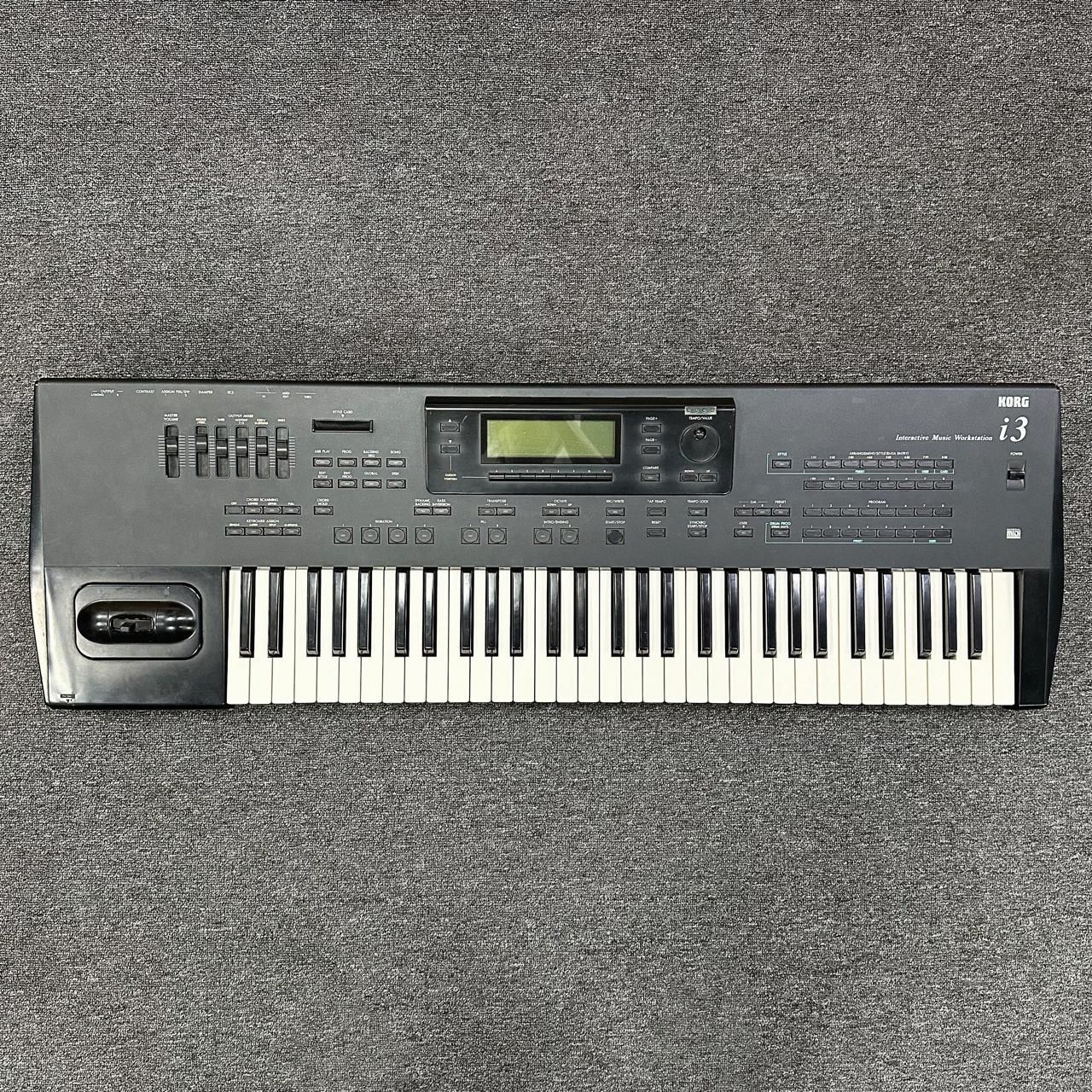 Korg i3 (Made in Japan) — легендарная аранжировочная станция