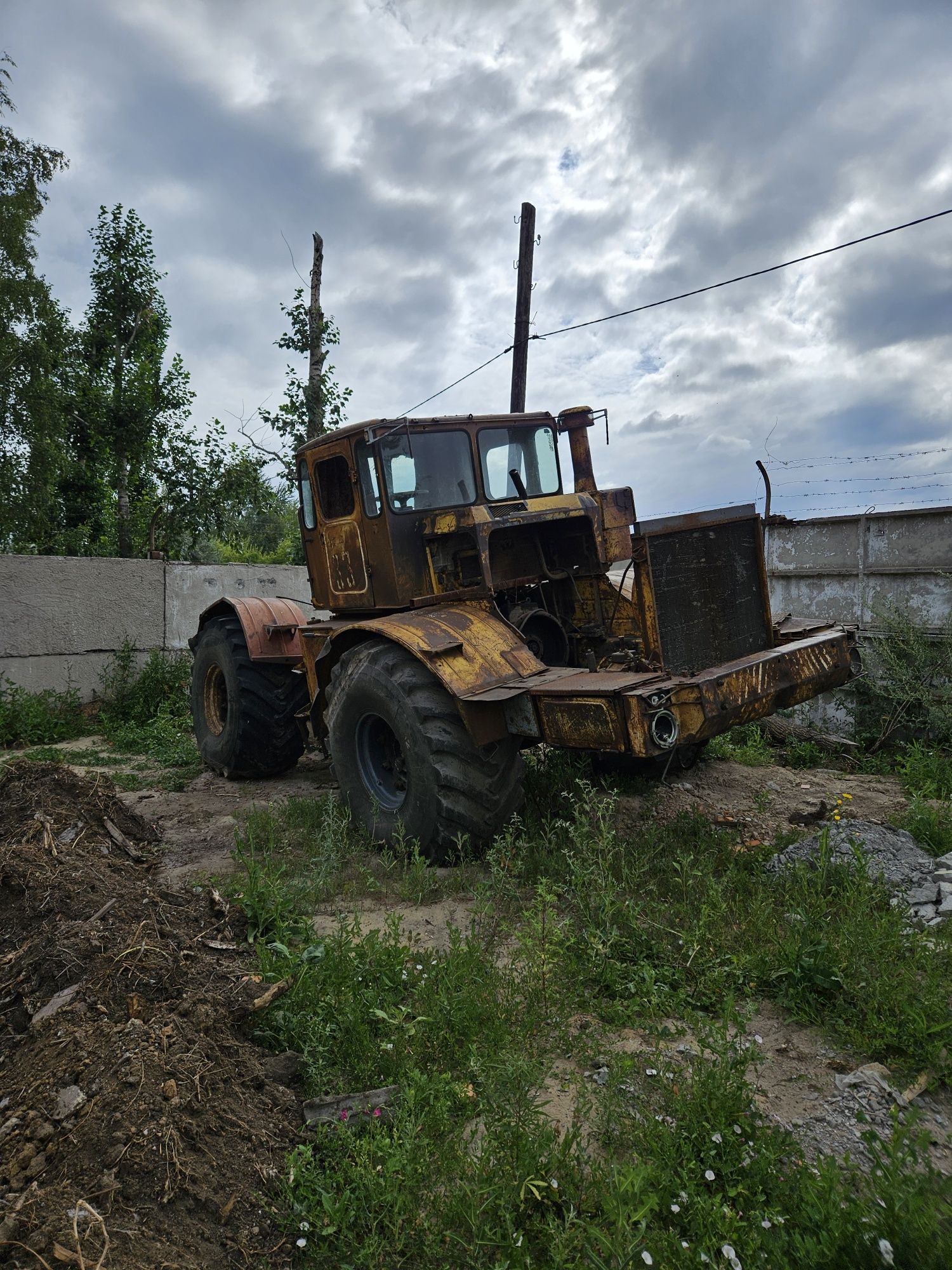Продам К-700 и К-701 под восстановление