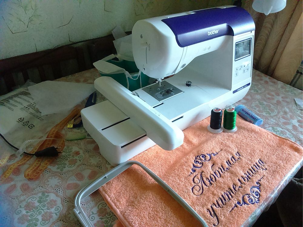 Вышивальная машинка, б/у