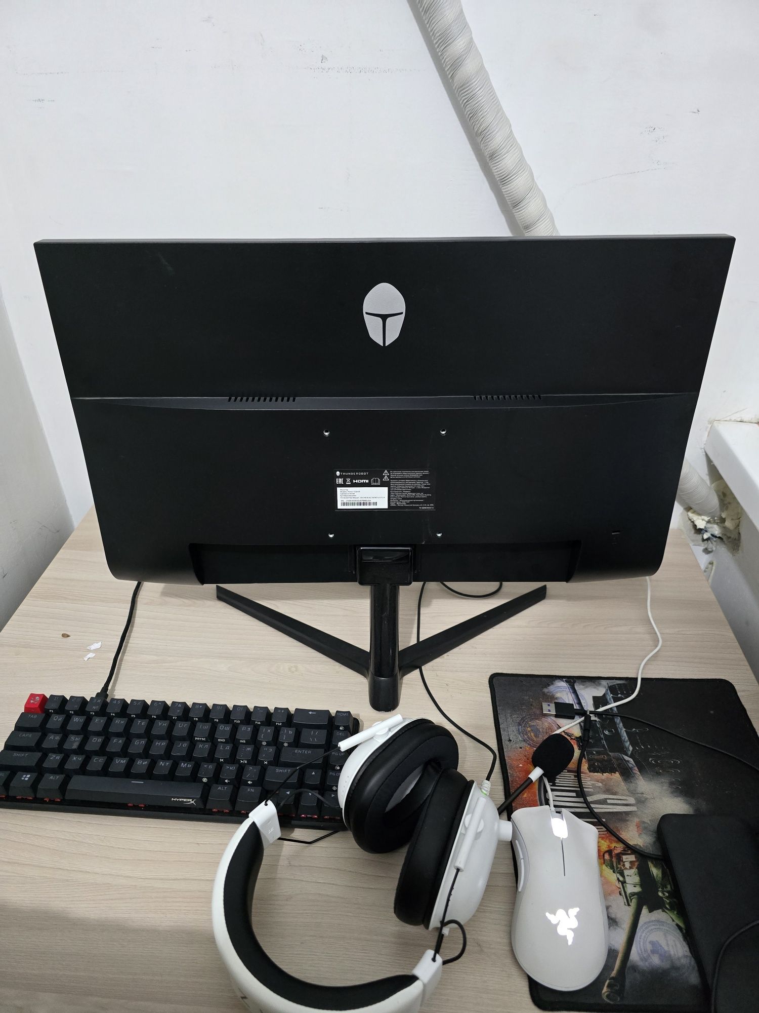 Продам монитор Thunderobot