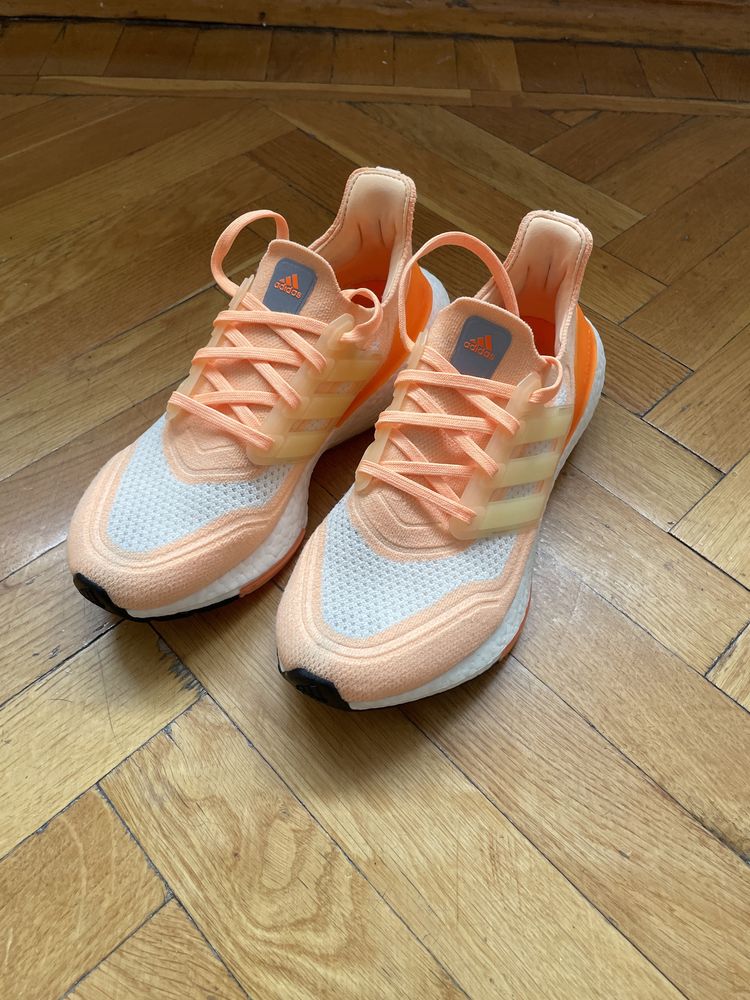 Женская обувь Santoni, Ferragamo, Philippe model Paris, Adidas boost