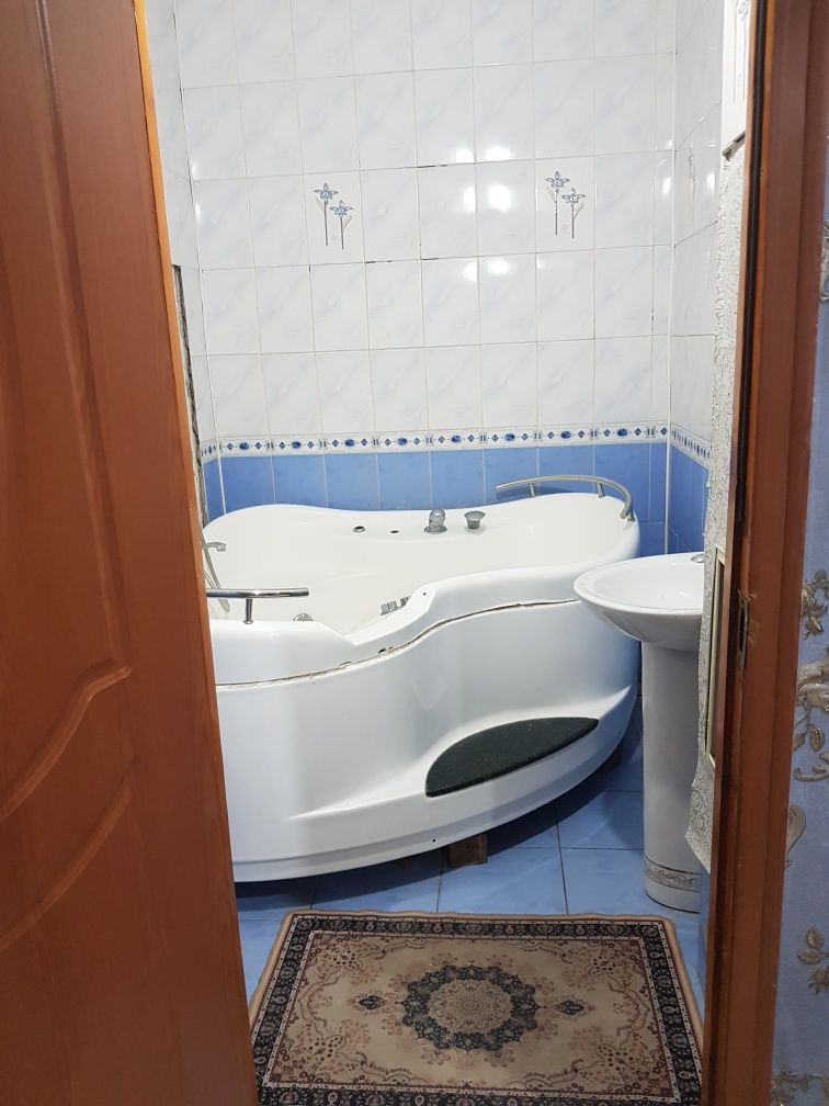 Срочно сдам 2 х комнатную квартиру в спальном районе