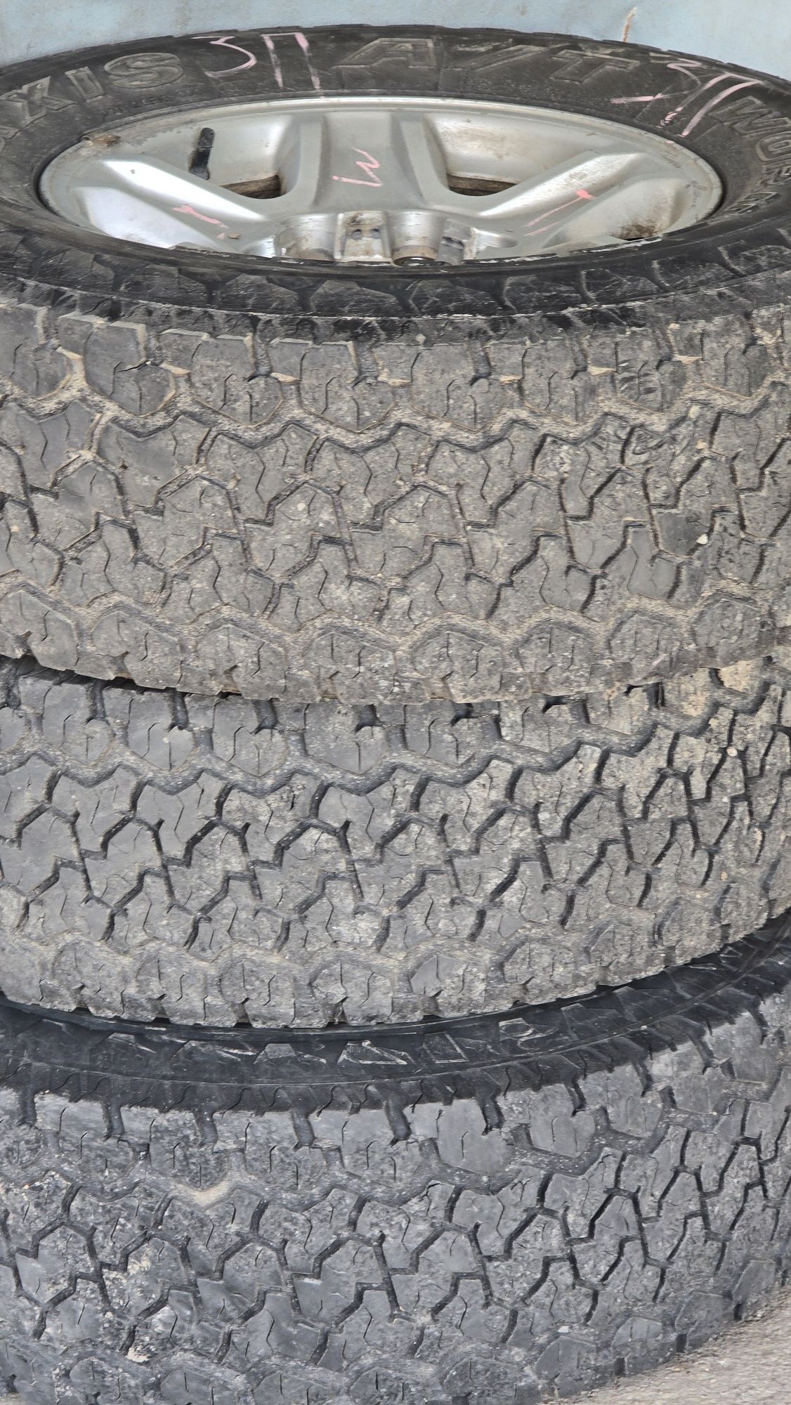MAXXIS A/T 265/70/16