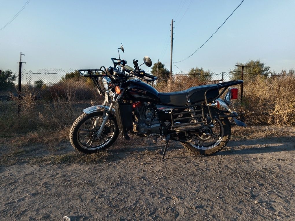 Мотоцикл 200 кубов