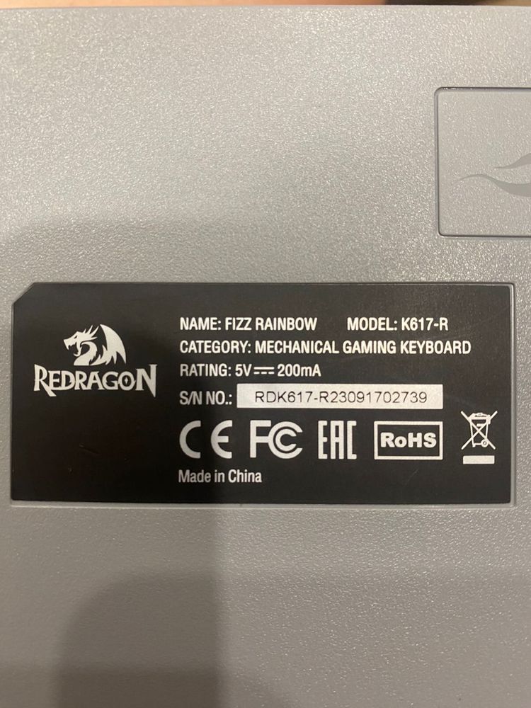 Продам клавиатуру Redragon fizz k617R