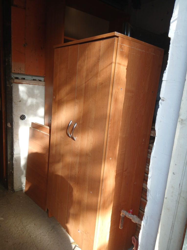 Шкафы разного размера продам