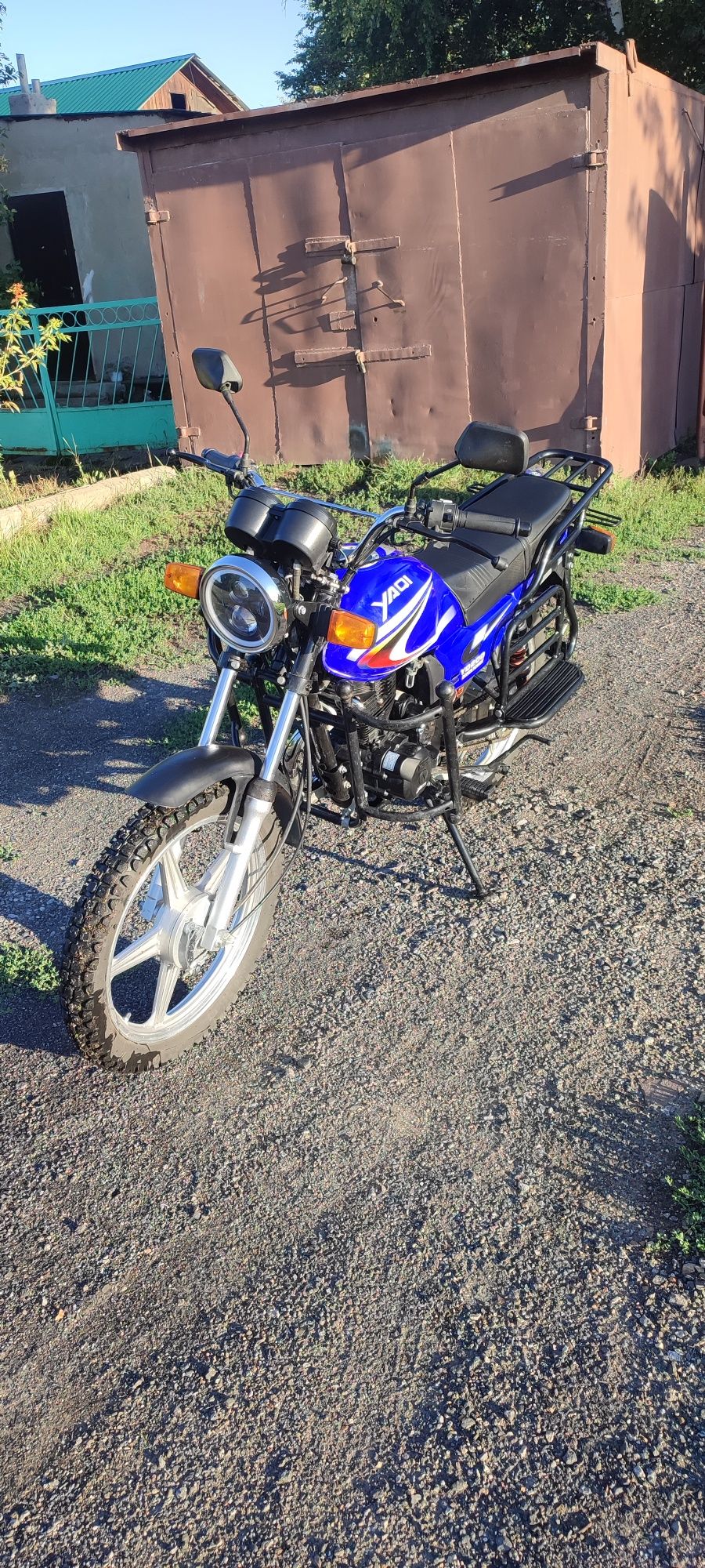 Мотоцикл 200 куб