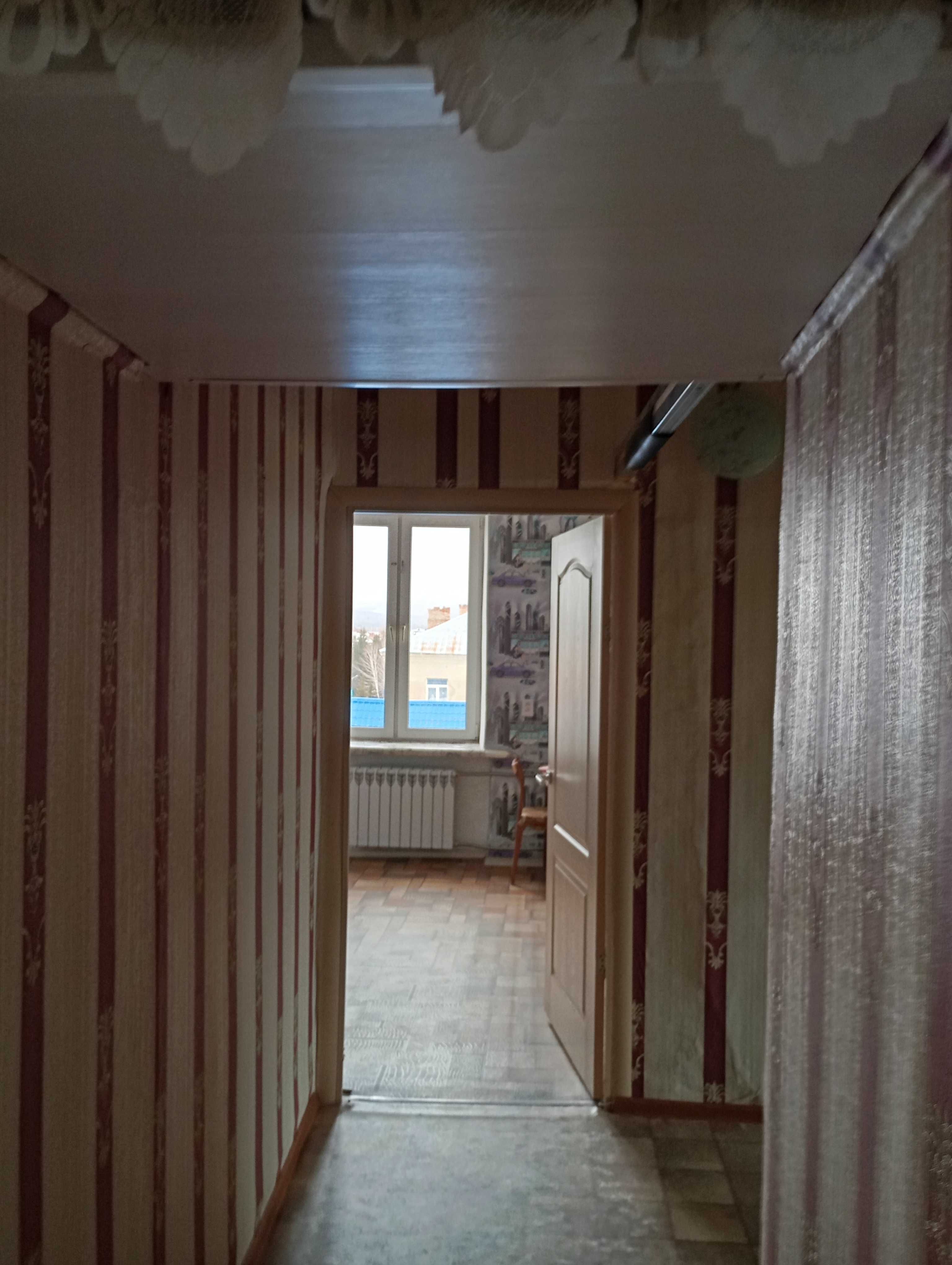 Продам 3 комнатную квартиру в центре