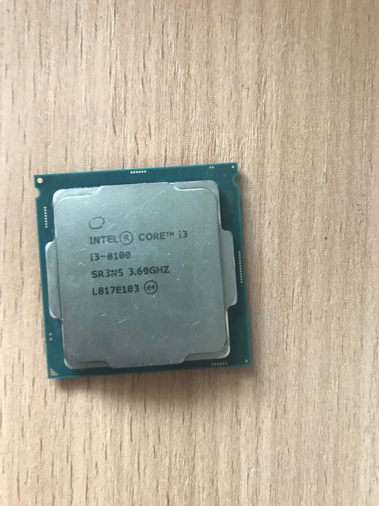 intel core i3 8100 в хорошем состоянии
