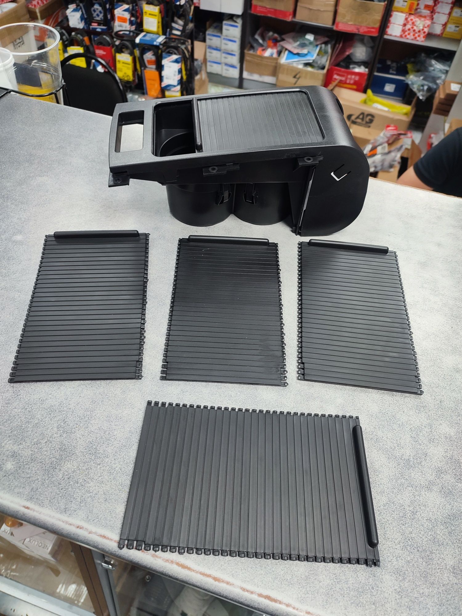 Подстаканик BMW X5 E53 шторка
