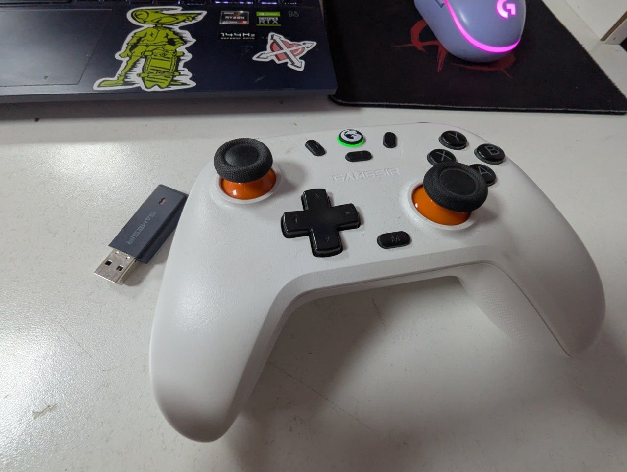 геймпад GameSir T4n Nova Lite
