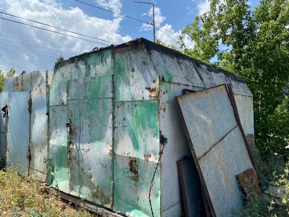 Продам рабочие вагончики