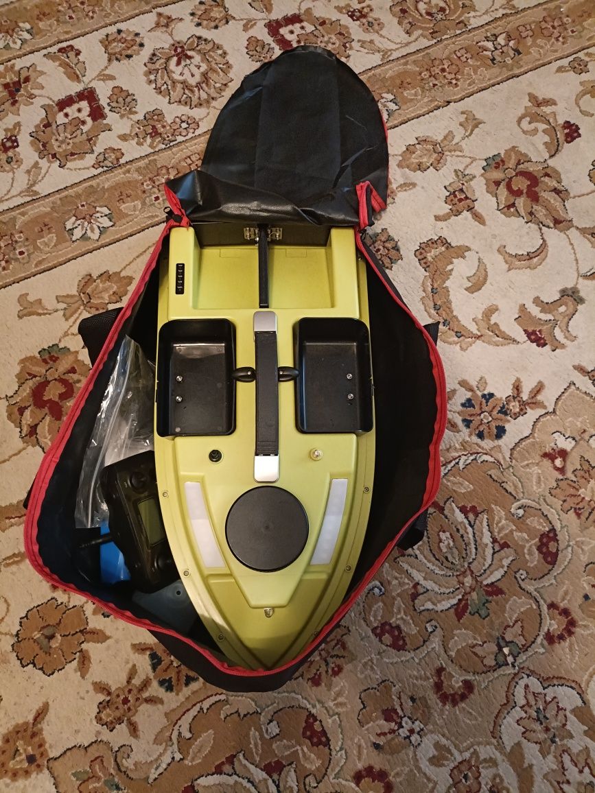 Продам Кораблик для рыбалки Flytec D19 Pro
