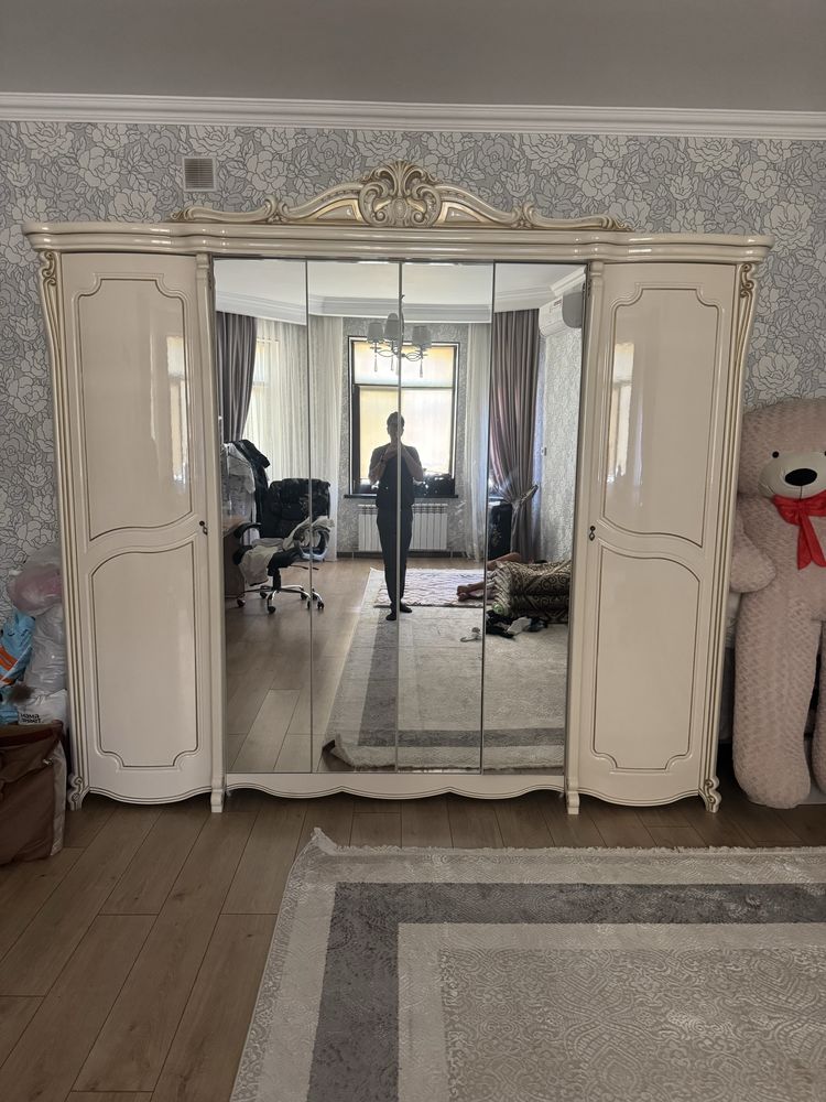 Шкаф б/у в отличном состояние