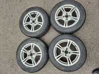 Шины зимние Bridgestone. Шипованные.  4 шт без дисков. За все 40 тыс