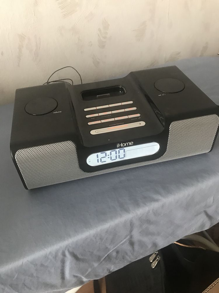 Колонка iHome ih8