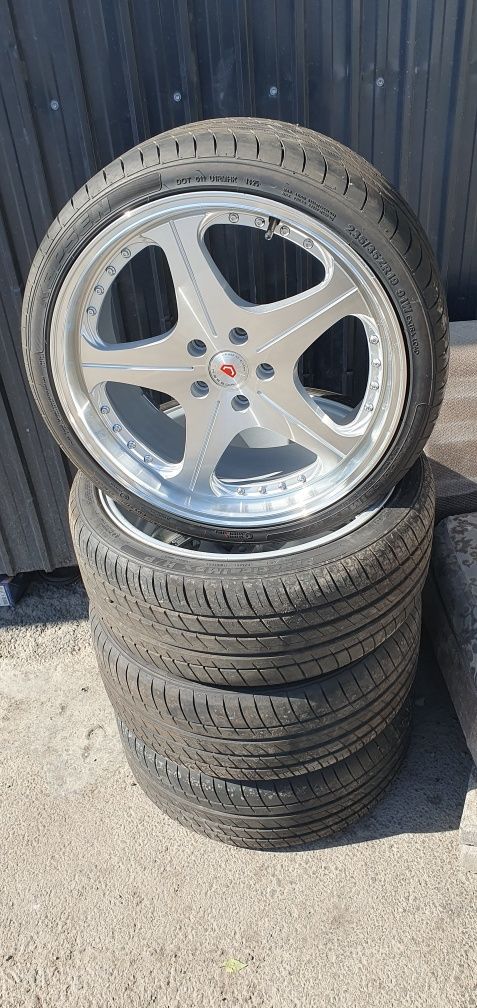 Продам диски с шинами новый