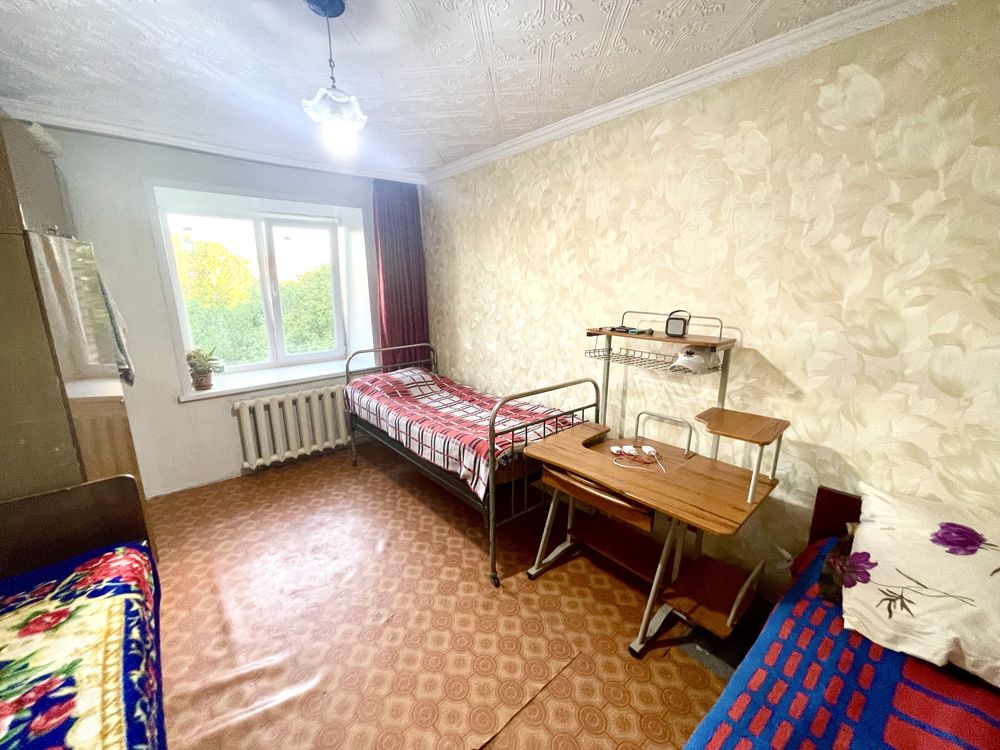Продам 2х-комнатную на Дворце Спорта-ул. Красина3 за наличные, 3этаж