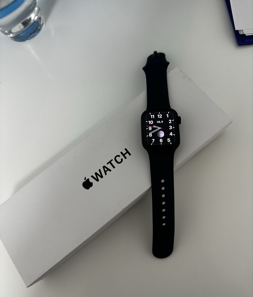 Смарт-часы Apple Watch SE GPS Gen.2 2024 S/M 40 мм