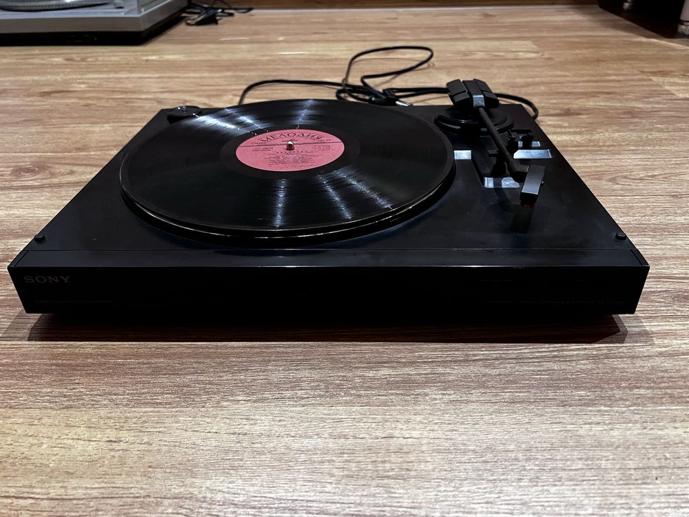 Виниловый проигрыватель SONY PS-LX150H