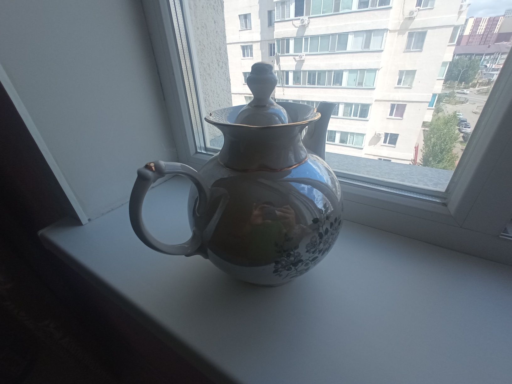 Продам чайник и вазы