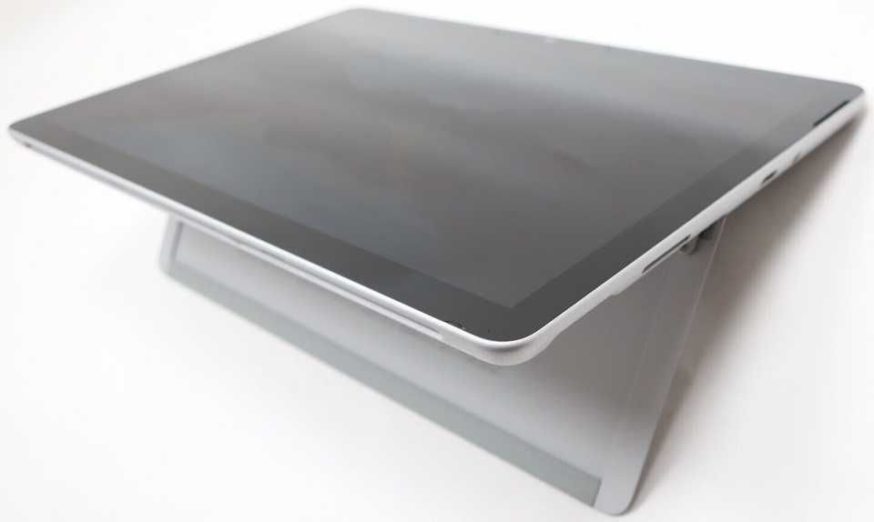 Microsoft Surface Go 2 - Intel 4425Y 1.7GHz, 128GB, 8GB RAM, WINDOWS11