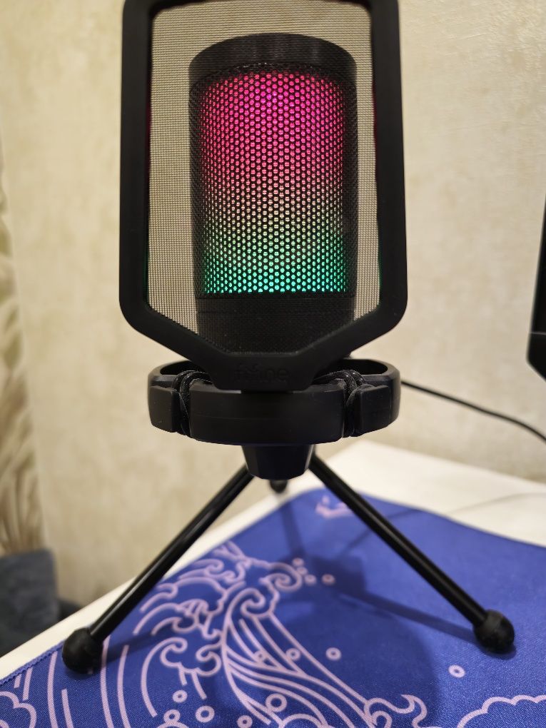 Микрофон Fifine A6V