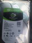 Продается внешний накопители 4 tb и 1 tb