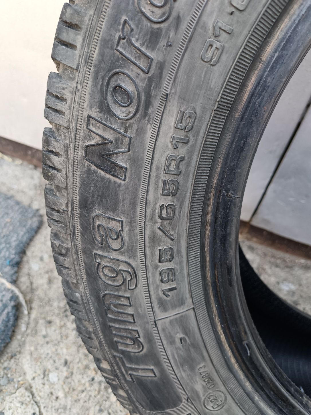 Продам 2 шины 195/65/R15 Tunga NordWay