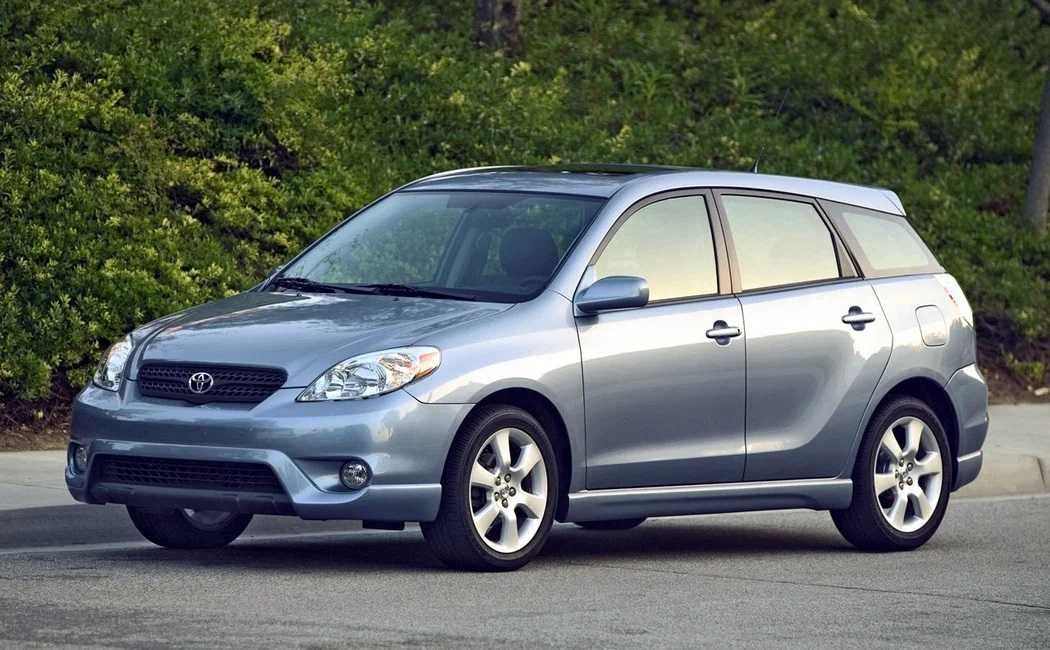 Бампер передний Тойота Матрикс 2005-/Toyota Matrix 2008