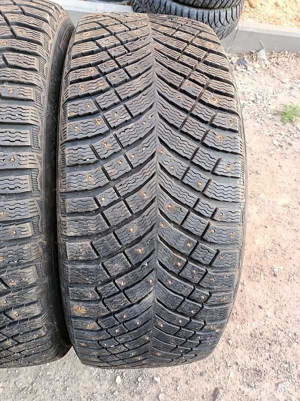 Шины 275/50 R21 - "Michelin X-Ice North 4 SUV" (Венгрия), шипованные.
