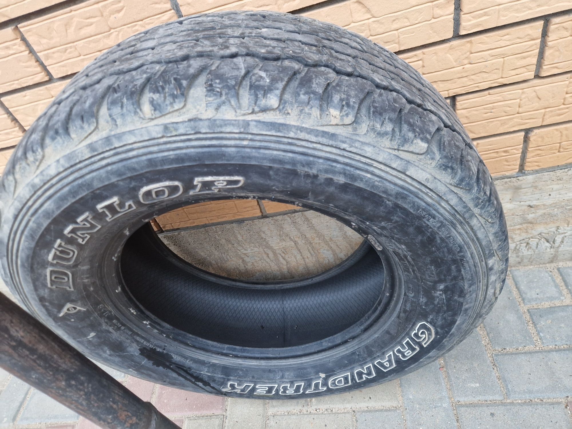 Продам шину на запаску