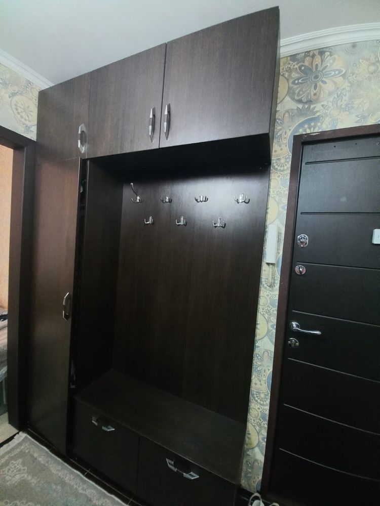 Продам мебель прихожая