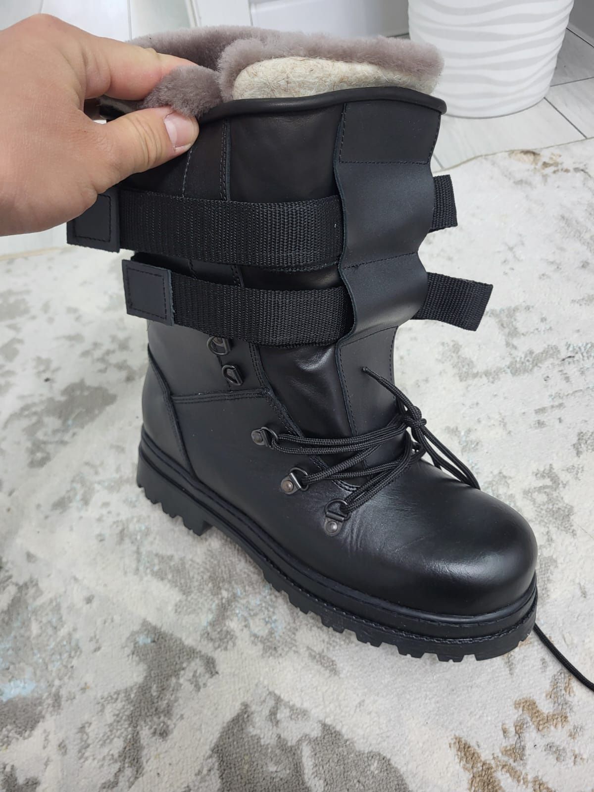 Зимний берцы черный