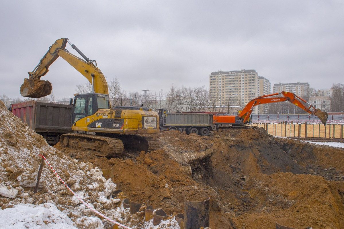 Земляные работы. Планировка территории. Разработка котлована в Астане.