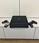 PlayStation 4 PRO//много игры