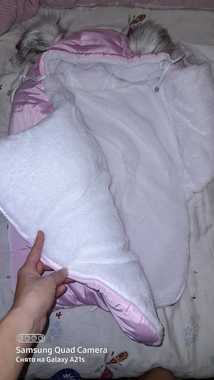 Продам конверт для девочки.