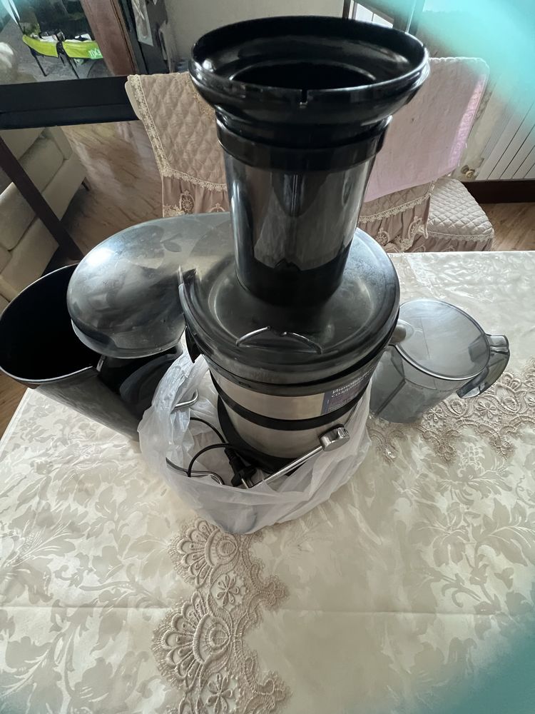 Продам соковыжималку