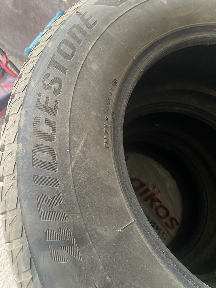 Шины зимние Bridgestone