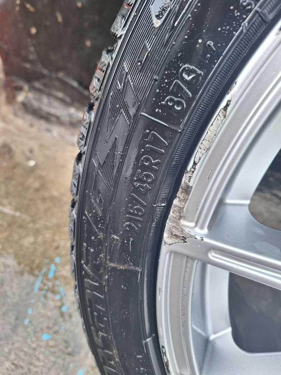 Зимние шины TOYO 215/45 R17