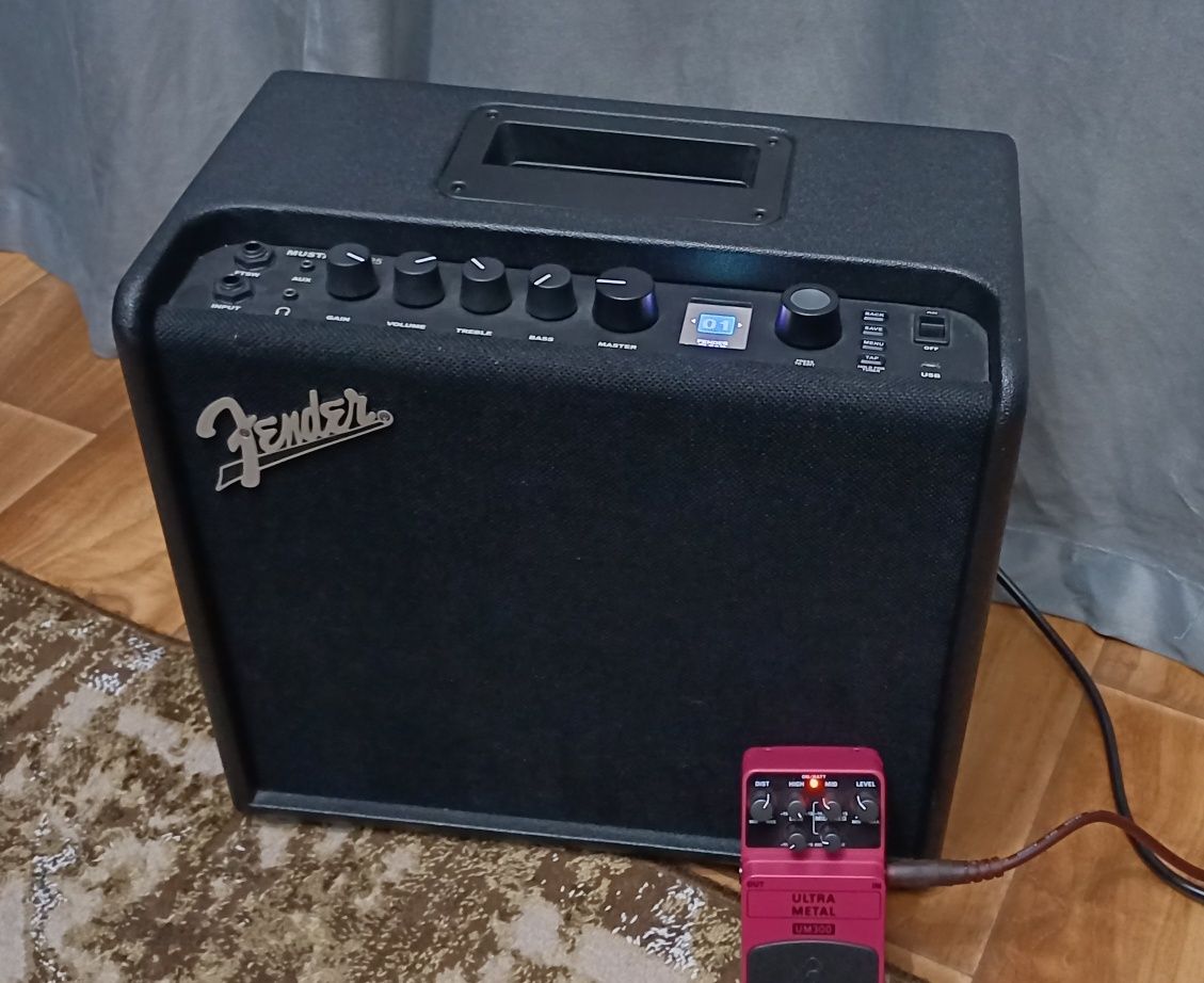 Fender Mustang lt25