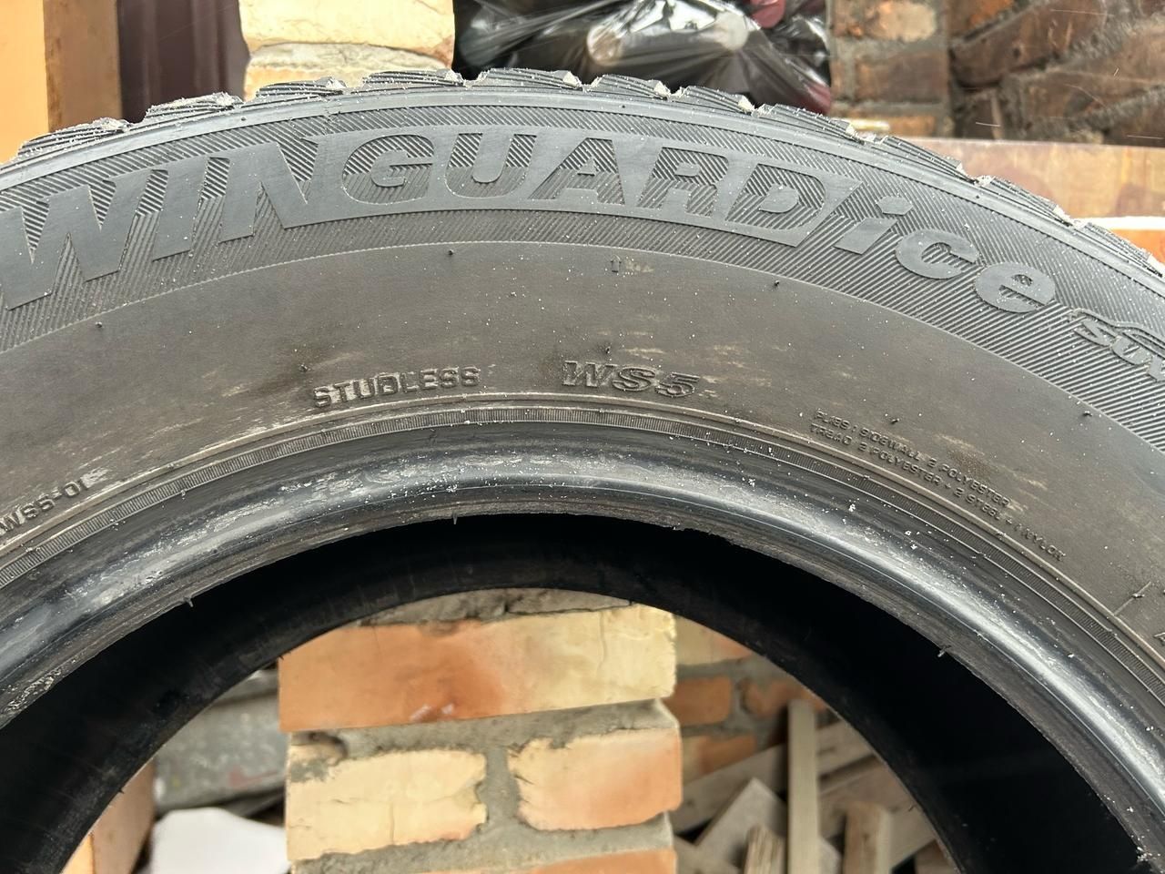 Продаётся шины 285/60/18