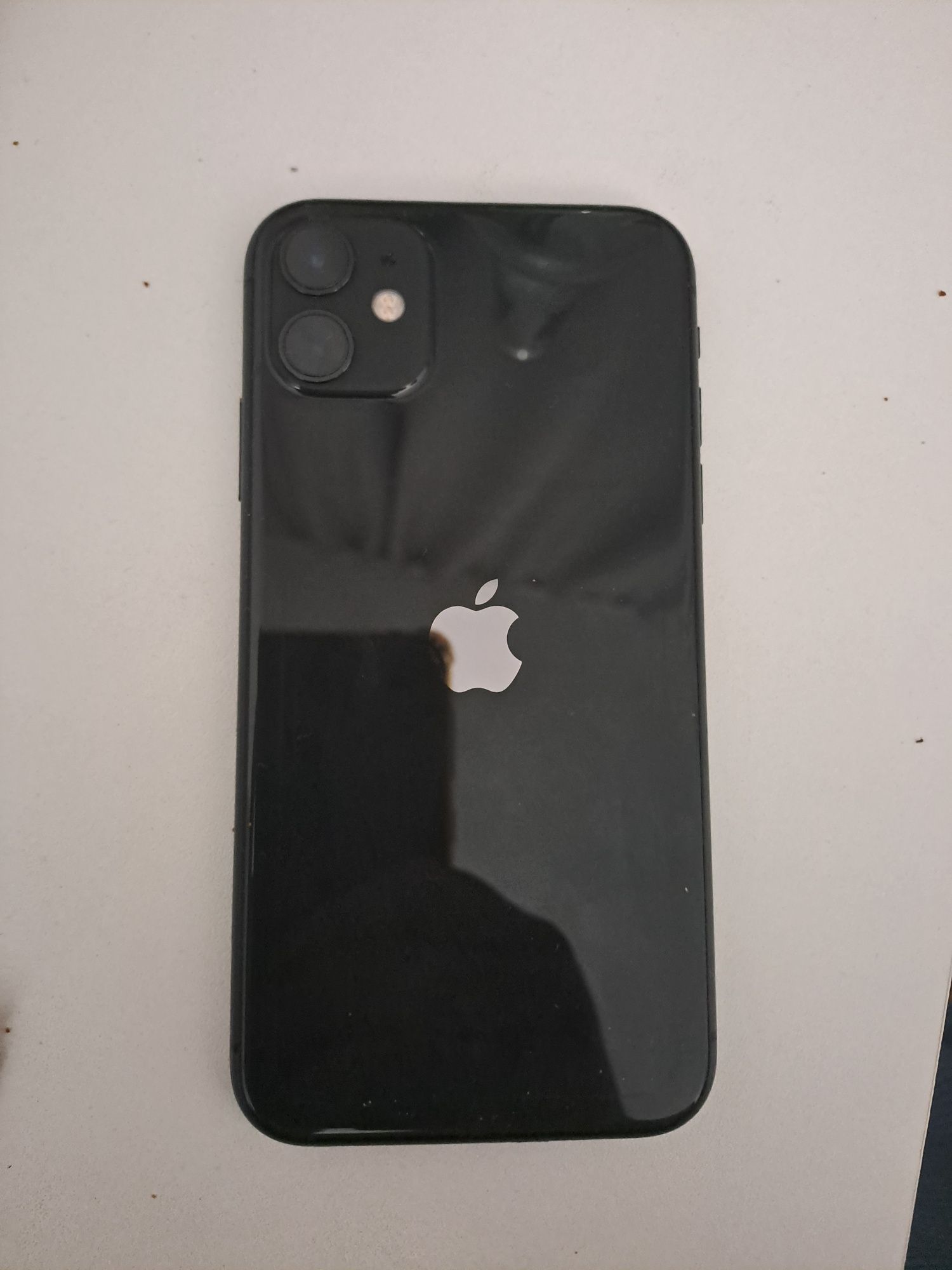 Продам iphone 11