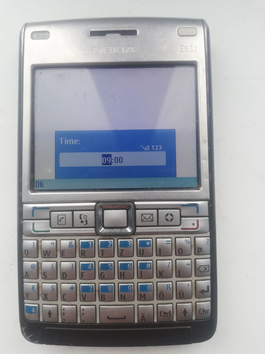 Продам смартфон  Nokia e61i.